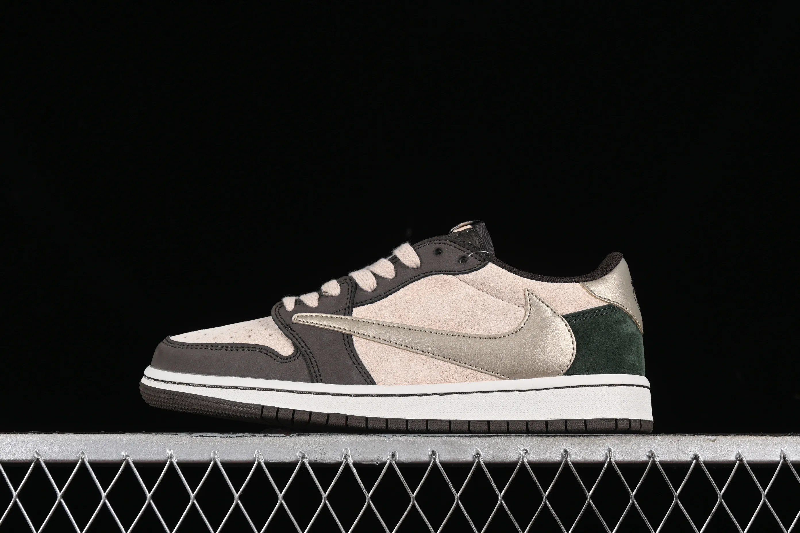 All categories Air Jordan Jordan series basketball shoes Air Jordan 1 Low High-end customized low-top sneakers Travis Scott x Air Jordan 1 Low OG AJ1 Joe 1 reverse inverted hook joint casual sports basketball shoes DM7866-818